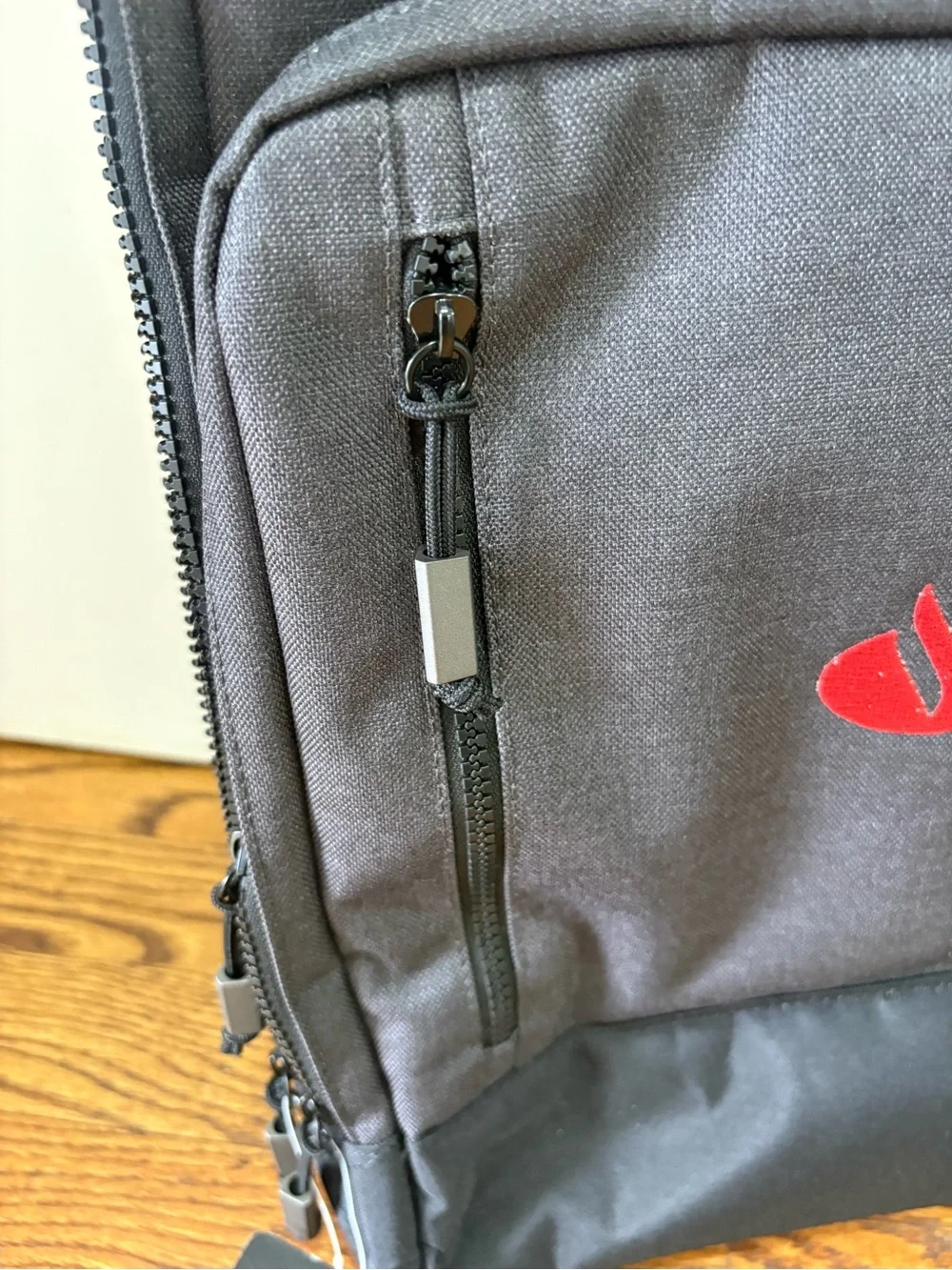 Ogio Laptop Backpack, Blk/Drk Gry, 4Zipper Pockets, Padded Shoulder Straps New